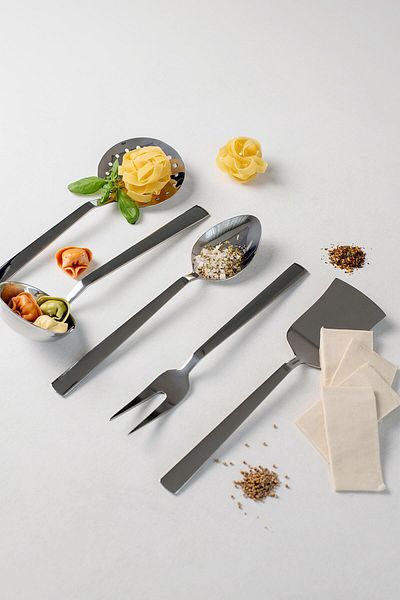 Soley |   Pera. |   5 Piece Service Set