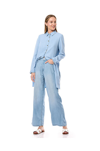 R&B Faded Wide Leg Jeans with Button Closure