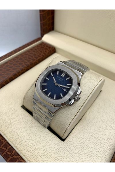 Watch Patek Philippe Men's Watch with Steel Strap, Battery Movement, and Accessories