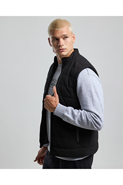 R&B Quilted Gilet with Zipper Closure