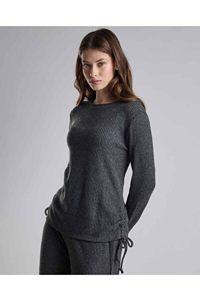 R&B بلوزة استرخاء مضلعة برقبة دائرية وأكمام طويلة