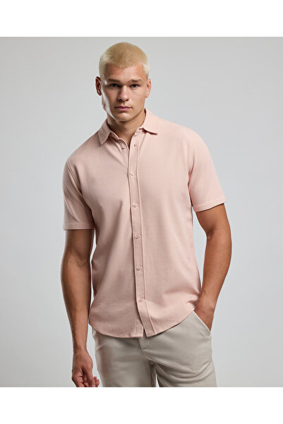 R&B قميص سادة بياقة كلاسيكية وأكمام قصيرة