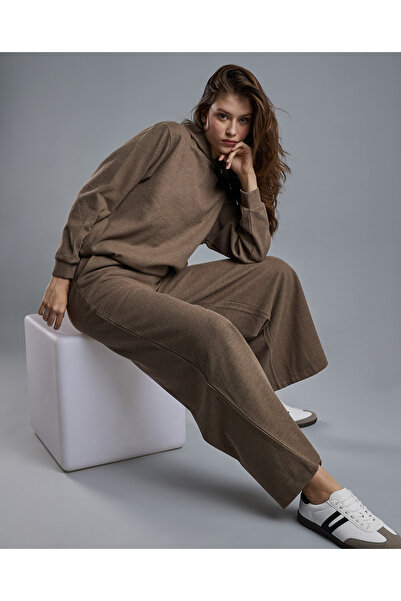 R&B Textured Knit Pants with Elastic Waist