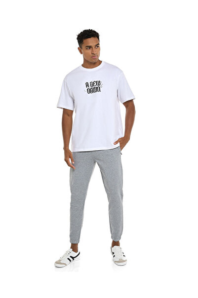 R&B Typography Print T-Shirt with Crew Neck and Short Sleeves