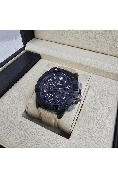 Watch Breitling Men's Watch with Steel Strap, Chronograph Battery and Accessories