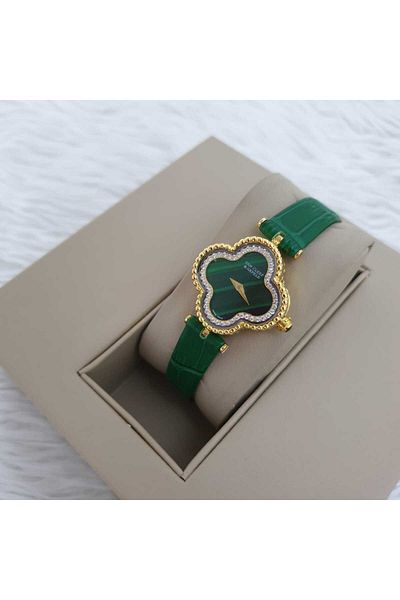 Van Van Cleef women's watch, elegant and distinctive leather model