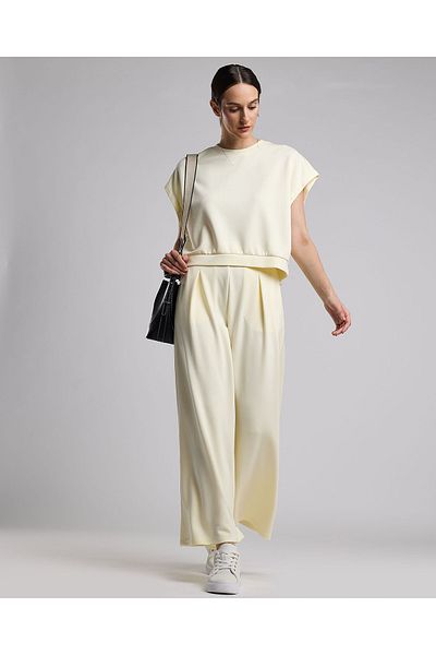 R&B Solid Top with Crew Neck and Extended Sleeves
