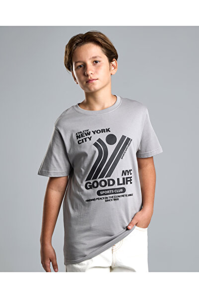 R&B Graphic Print T-Shirt with Crew Neck and Short Sleeves