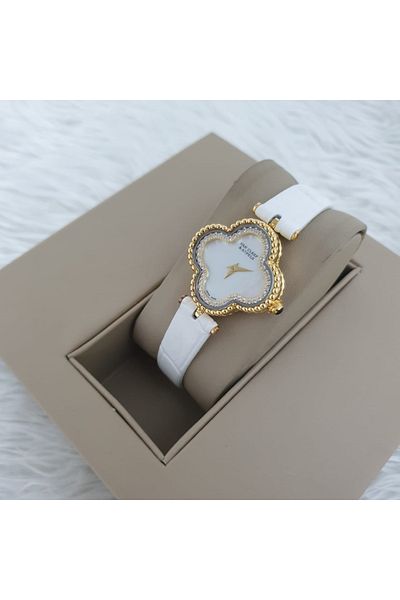 Watch Van Cleef women's watch, elegant white leather model with a white studded frame, with accessories