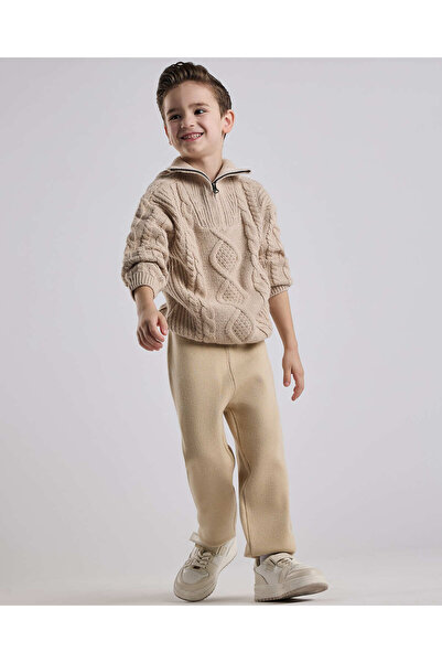 R&B Knitted Sweater with Zipper Neck and Long Sleeves