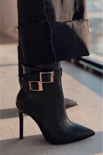 I Love Shoes Traxes Mat Deri Toka Detaylı Siyah Kadın Bot