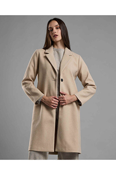 R&B Solid Overcoat with Button Closure