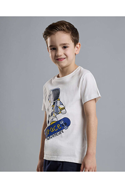 R&B Graphic Print T-Shirt with Crew Neck and Short Sleeves