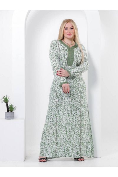 AFandina A perfect look in light and cool viscose fabric.
