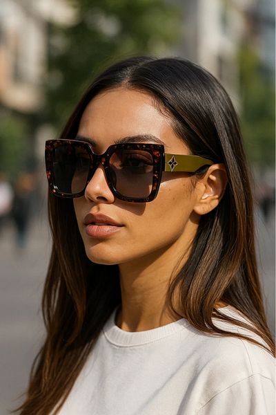 LAALUNA Oversized Tortoiseshell Square Sunglasses with Brown Gradient Lenses