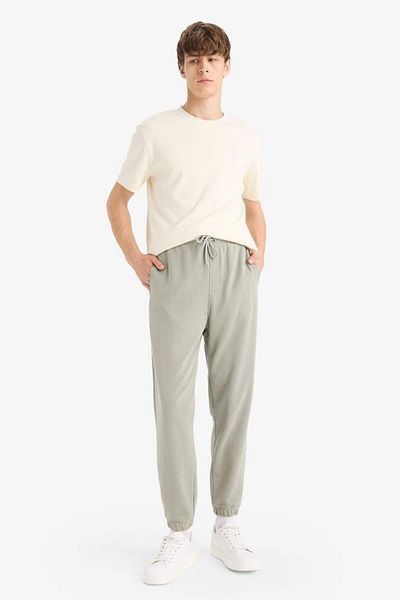 DeFacto New Season Regular Fit Basic Plain Jogger Tracksuit with Laced Waist and Elasticized Legs with Pockets