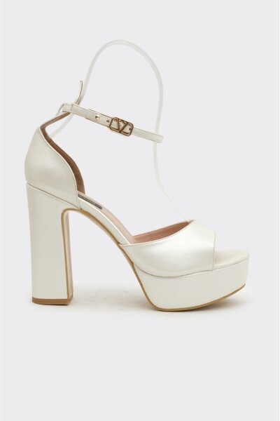 derinet Bilekten Bantlı Platformlu Kadın Topuklu Ayakkabı