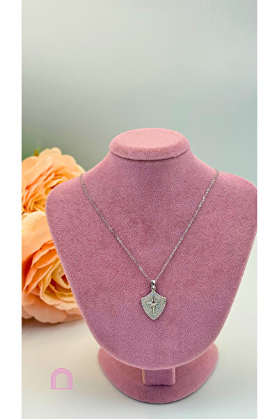 Moond Accessories قلادة من الفولاذ الفضي اللون مع تفاصيل نجمة القطب