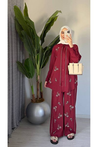 Molly Nelly Women's Flower and Stone Embroidered Design Shirt Pants Suit