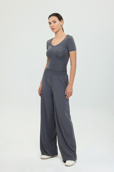 SHEISMONO Soft Touch Straight Cut Loose Trousers Smoked