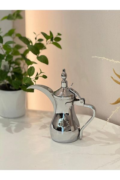 aljahwari Saudi silver coffee pot, size 32