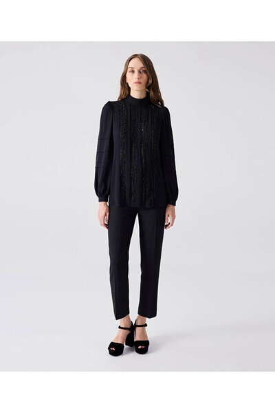 Machka Payetli yüksek yaka bluz
