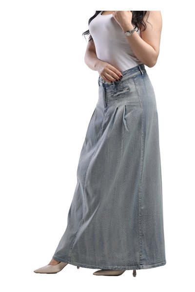 SUGA Laya's flared jeans skirt