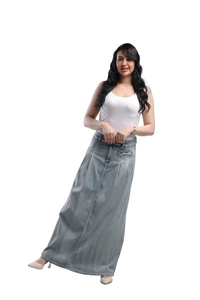 SUGA Laya's flared jeans skirt