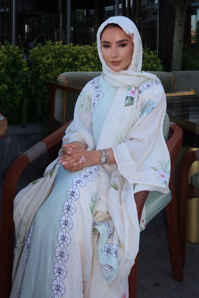 carell Banu's Choice Rosmina Cream Flush Kaftan
