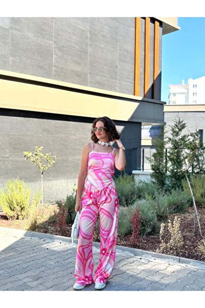 Sude Kızanlıklı Geometric Patterned Asymmetrical Satin Suit