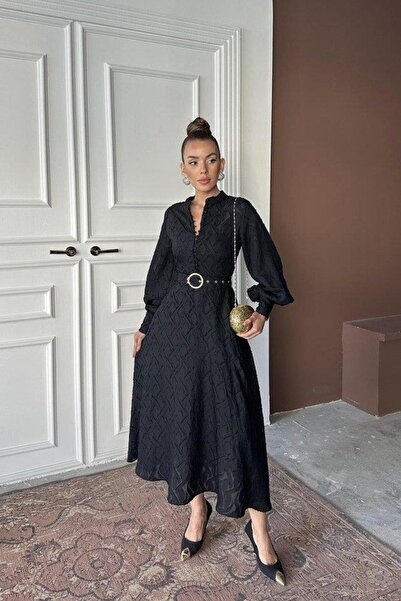 JUPITERGLOBAL Rochie lungă cu detaliu curea neagră