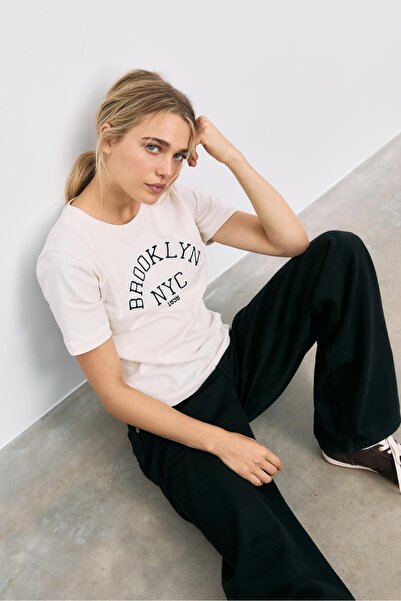 Stradivarius Embroidered slogan t-shirt