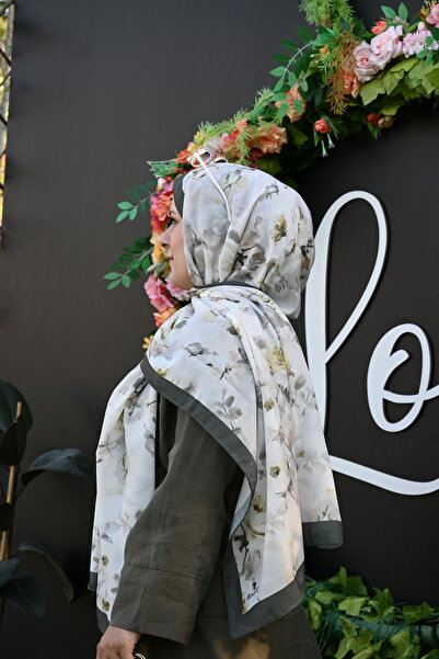 Desenay Scarfs شال نورا الزهري من ديسيناي