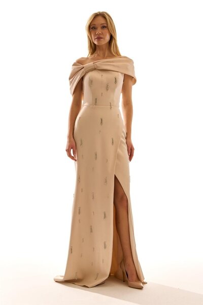 Elbisemhazır Off-Shoulder Drapeli Taş İşlemeli Yırtmaçlı Kadın Abiye Elbise