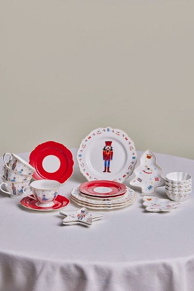 Karaca New Year Nutcracker 20 Piece Breakfast Set for 4 People
