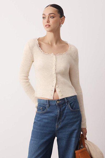 Trendyol Collection Stone Crop Lace Garnish Square Collar Soft Texture Fitted/Body-Hugging Knitwear Cardigan Twoaw26Hi00061
