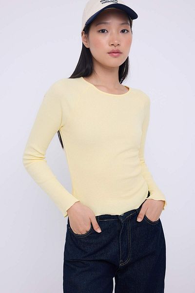 Trendyol Collection Teen Light Yellow Fitted/Slim Fit Crop/Short Knitted Blouse Twoaw26Bz00080