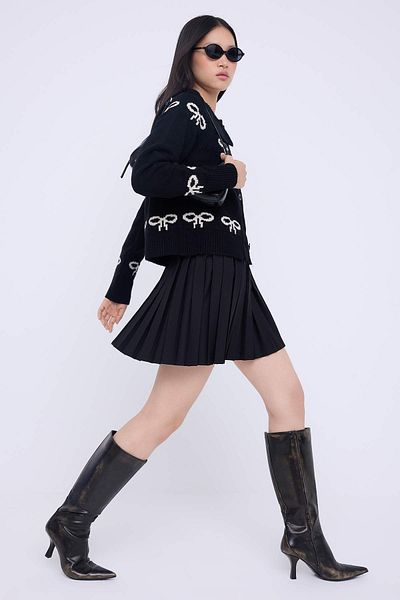 Trendyol Collection Teen Black Soft Textured Ribbon Pattern Knitwear Cardigan Twoaw26Hi00166