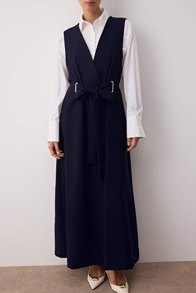 Trendyol Modest Námořnické modré dvouřadé tkané vestové šaty se zapínáním TCTSS25EB00104