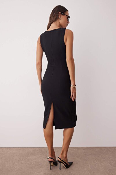 Trendyol Collection Černé midi šaty s tkanými detaily a doplňky TWOAW26EL00076