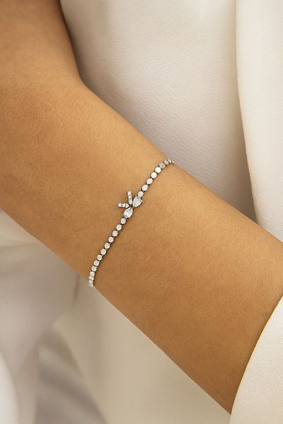 Leo'Stone New Season Crushed Chain Bow Model Colorfast and Non-Tarnish Guaranteed Women's Steel Bracelet