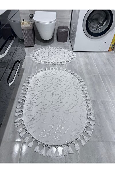 Bordo Halı Simli Bambu Kaymaz Deri Taban 2'li Set Klozet Beyaz Gümüş Ponpon Banyo Paspas Takımı