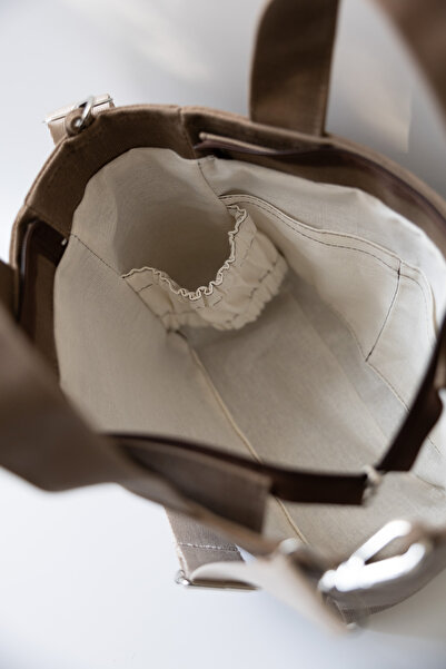 Nora Midi Waxed Canvas Women's Hand and Shoulder Bag Brown