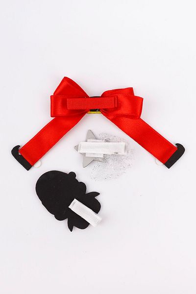 Le Mabelle Set of 3 Clip Buckles with Red Penguin Figure