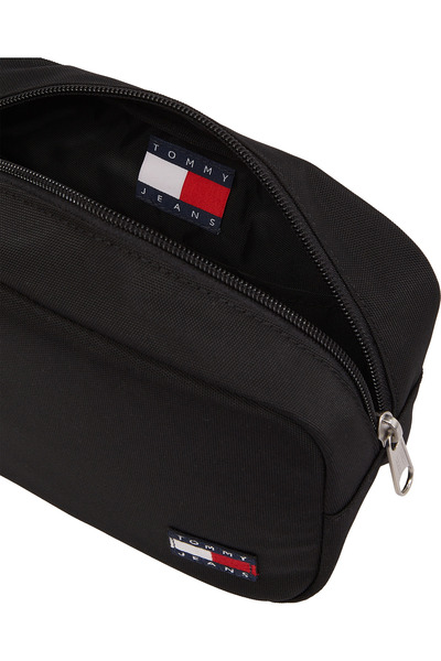 Tommy Hilfiger GEANTĂ DE TOALETĂ DIN NAILON TJM ESS DAILY