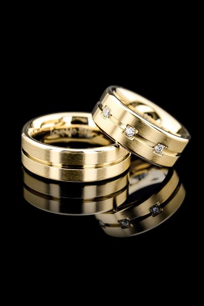 Kaya The Third Love Me Brand 8mm Never Tarnish Matte Shiny Gold Color 1.Quality Steel Wedding Band Ring Lm-023G