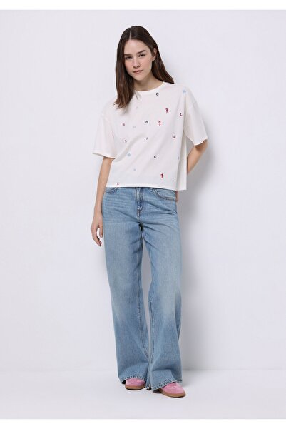 Colin's Γυναικείο λευκό κοντομάνικο μπλουζάκι με κανονική εφαρμογή με στρογγυλή λαιμόκοψη