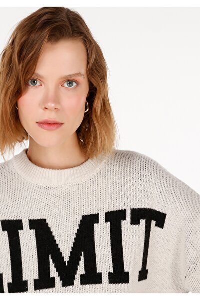 Colin's Comfort Fit Yuvarlak Yaka Kadın Ekru Kazak