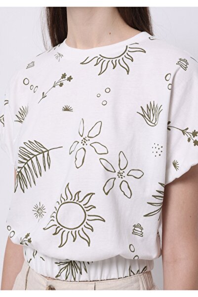 Colin's Regular Fit Round Neck Cotton Printed Women's White Short Sleeve T-Shirt