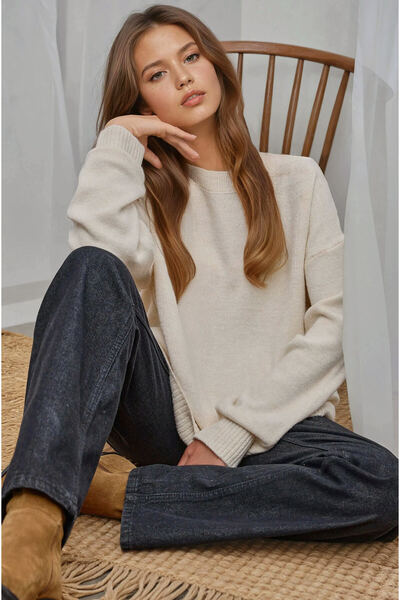 Hiccup Comfortable Crew Neck Sweater